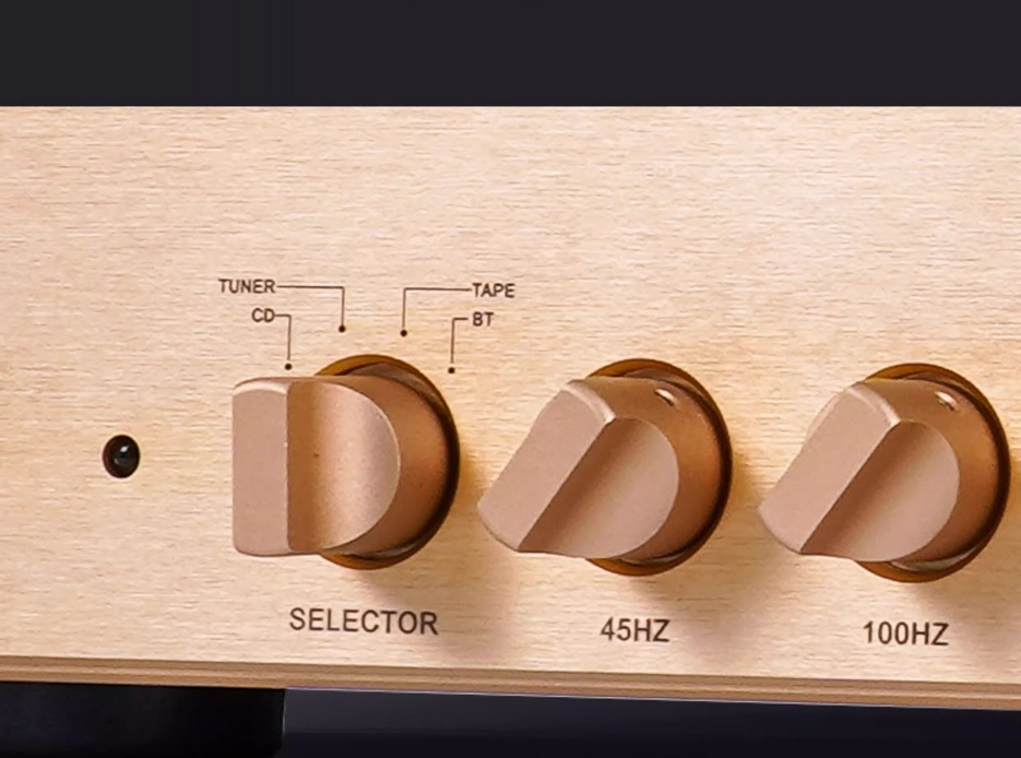 Refer to the Japanese Accuphase C-200 circuit pure Class A HIFI DIY preamplifier with remote control