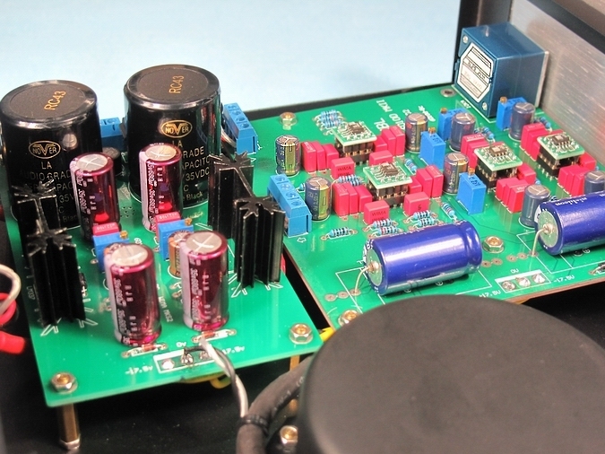 Finished HIFI DIY stereo preamplifier Refer to the German MBL6010D circuit with 5534 operational amplifier