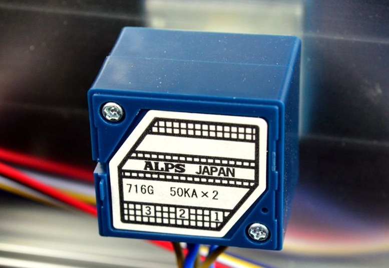 Finished B601 HIFI DIY stereo preamplifier with XLR input/output Refer to MB6010 circuit