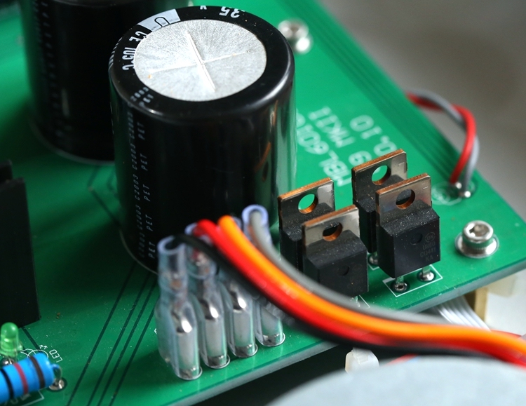 Finished C7.2 HIFI DIY stereo preamplifier（Master version）Refer to the Germany MBL6010D circuit
