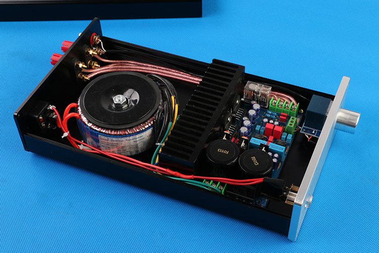 Finished LM3886TF Dual channel HIFI DIY stereo 68W+68W high-power amplifier