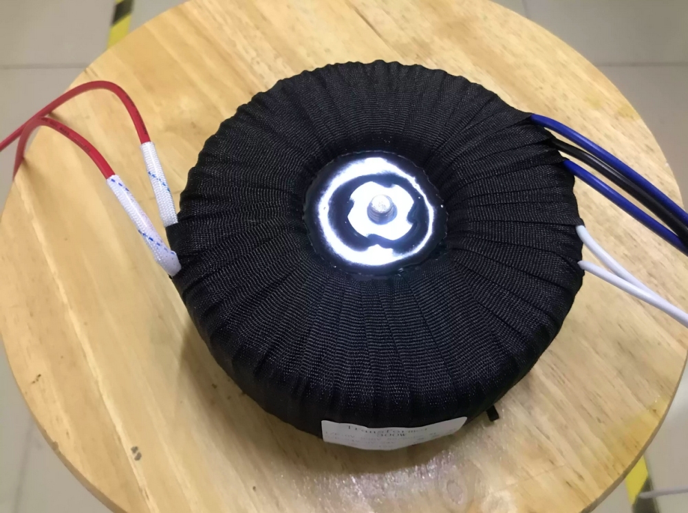 300W Black Cloth Toroid Transformer For power amplifier Output: 24V-0-24V