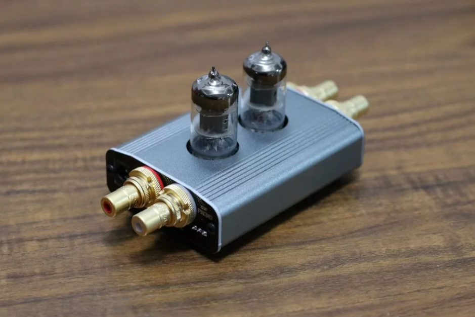 Mini 6J1 Vacuum Tube Phono Turntable Preamp MM / MC RIAA Hi-Fi Class A Preamplifier