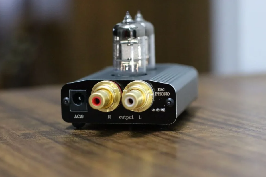 Mini 6J1 Vacuum Tube Phono Turntable Preamp MM / MC RIAA Hi-Fi Class A Preamplifier