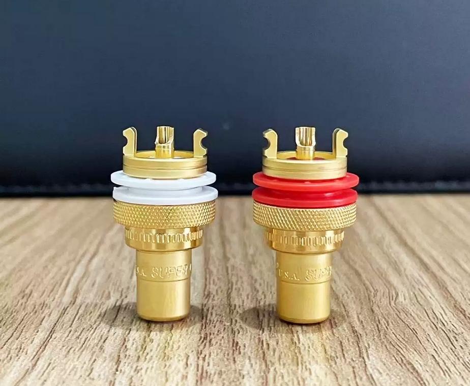 One pair Original American CMC-805-2.5F-G pure copper RCA Sand gold plating