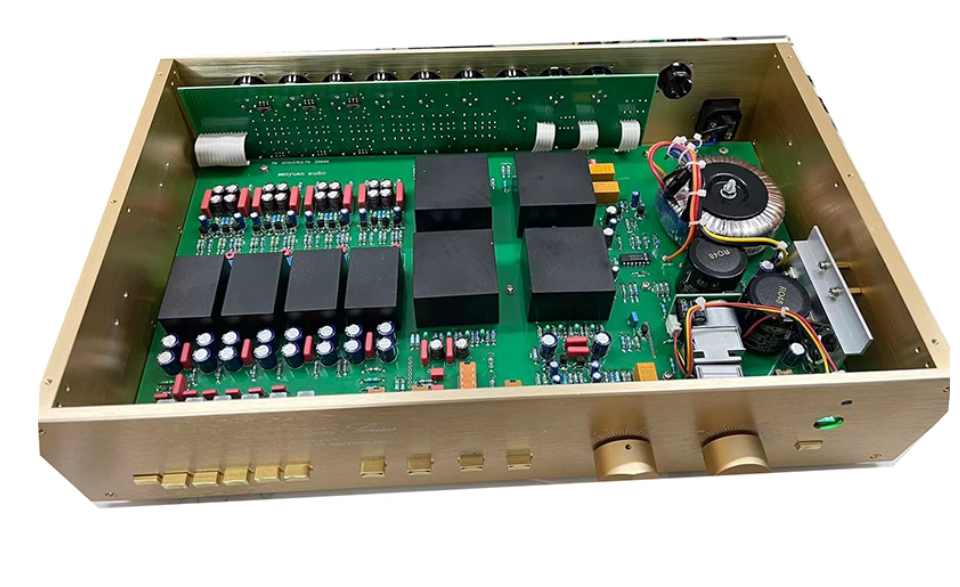 High end 1: 1 Reference Switzerland FM266MKII HIFI fully balanced preamplifier remote control RCA XLR preamp