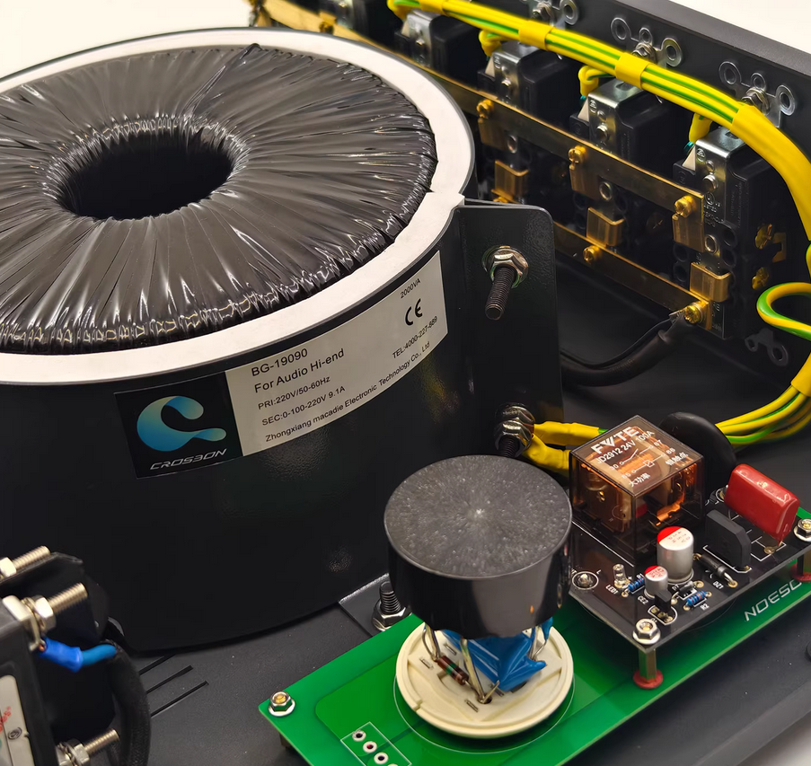 Crosbon CO-2000 High power power processor Hifi Audio Power Conditioner Isolated Power Supply 220V Input with dual voltage 220V 100V Output