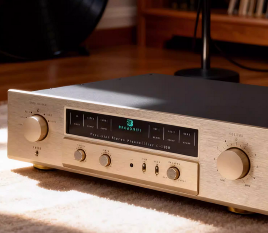 NEW Reference Accuphase C-2000 Class A Fully Balanced Preamplifier Hi-Fi Preamplifier Treble and Bass Adjustment with Remote Control