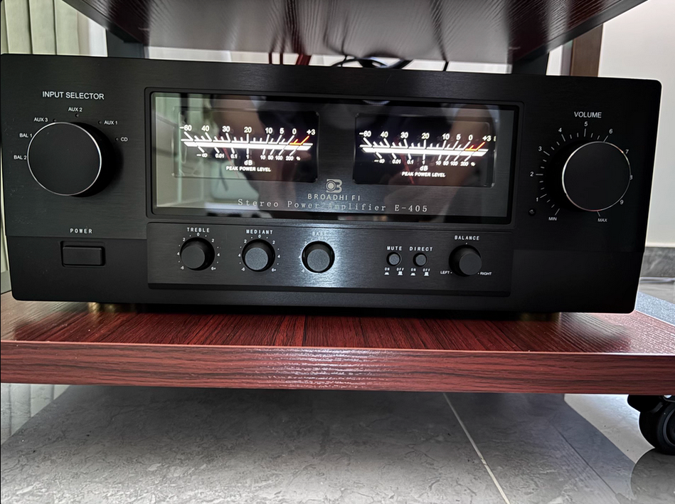 Reference Accuphase E405 HIFI High-power Gold-sealed Tube Home with Remote Control Fully Balanced Integrated Power Amplifier