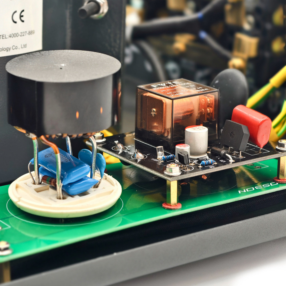 CROSBON CO-2000a Balanced isolated phase free audio power purification processor