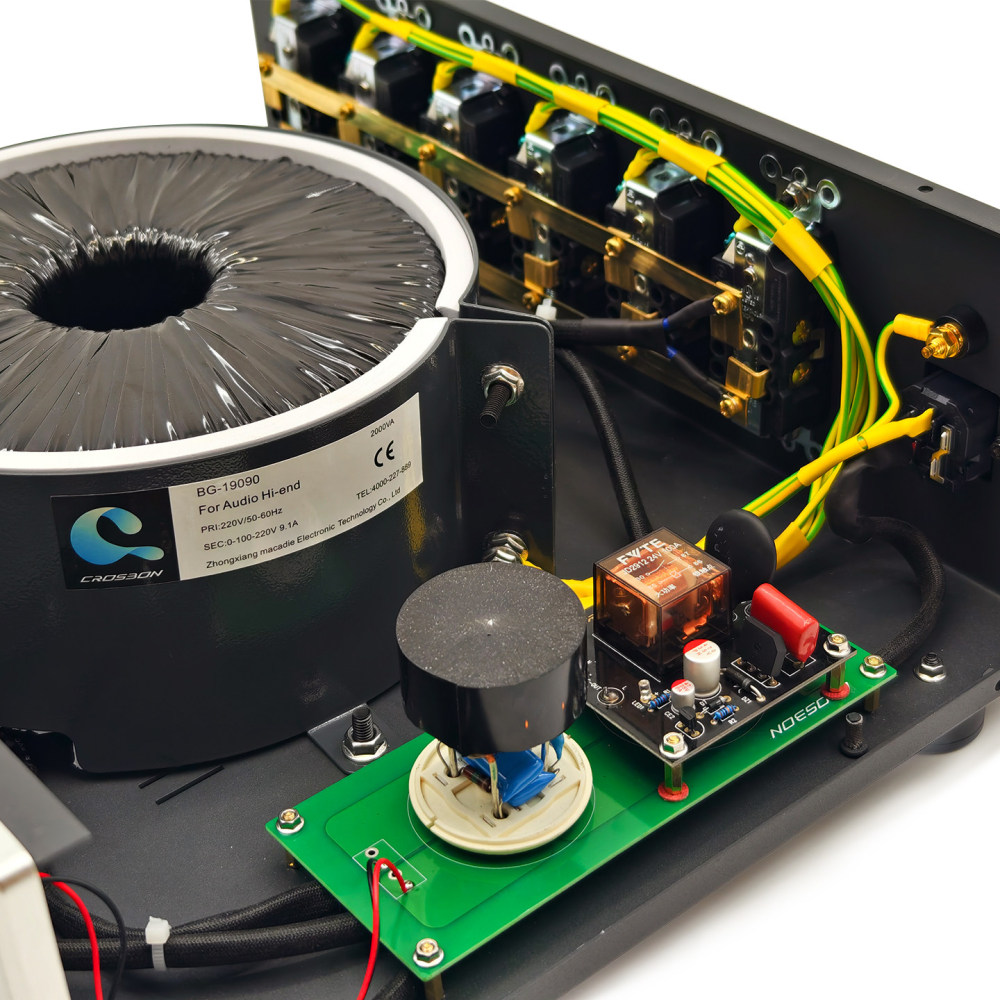 CROSBON CO-2000a Balanced isolated phase free audio power purification processor