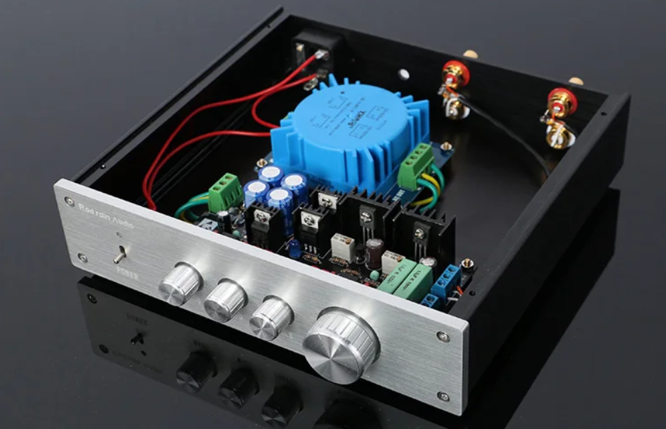 HIFI Fever-grade Pre-amp Mecha Class Three-segment High-bass Adjustment Equalizer Equipped with 49720 High-end Op Amp Pre-amp