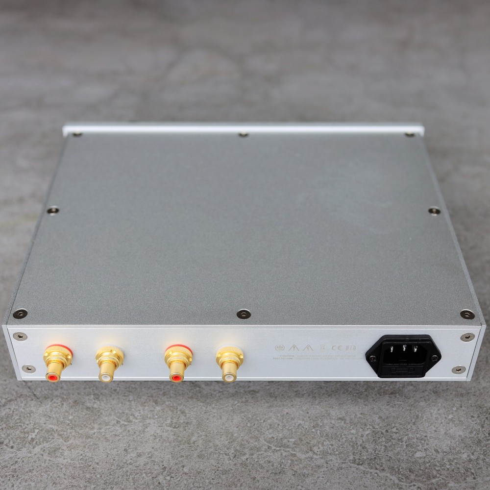 Referring to the Germany SAC-K1000 circuit high-end Pure class A high thrust headphone amplifier
