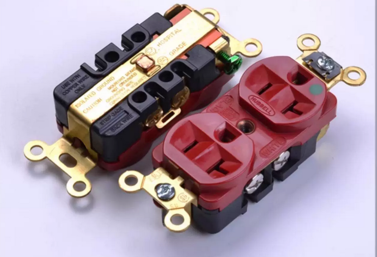Power filter bada  HQ-6800 hifi audio US universal sockets Power purifier Anti-interference socket Lightning protection
