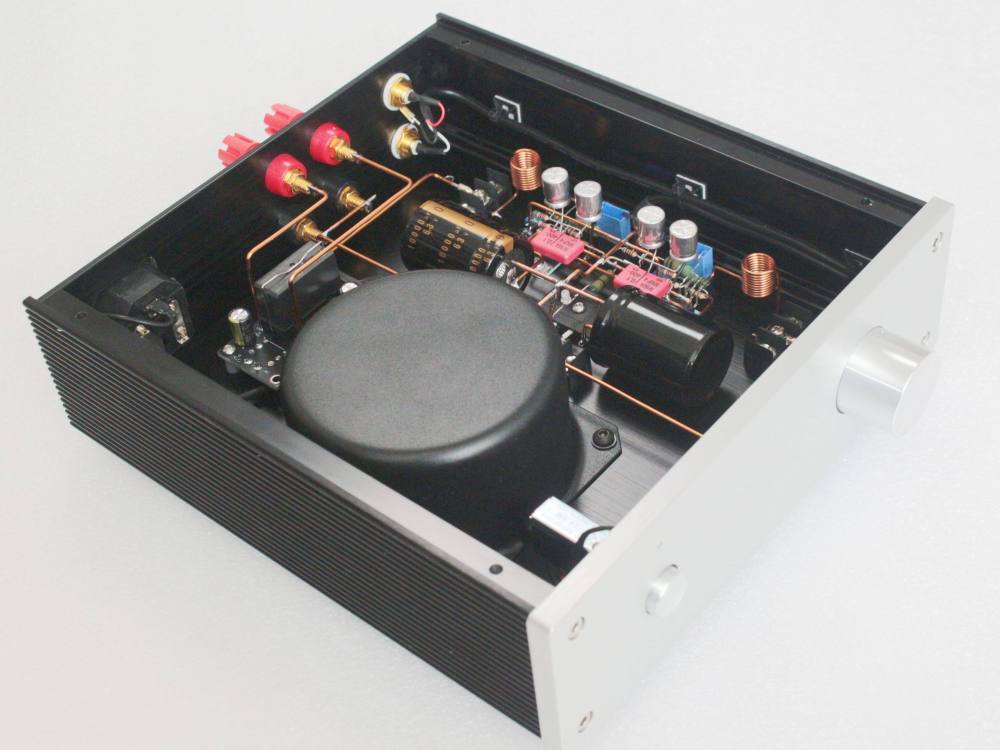 TDA2052 HIFI DIY 40W*2 stereo Hand built shed amplifier Equipped with horn protection
