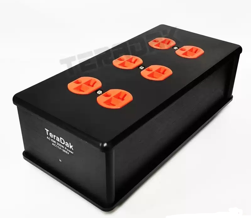 TeraDak 2000W Audiophile Hifi Isolation DC filter American standard power socket