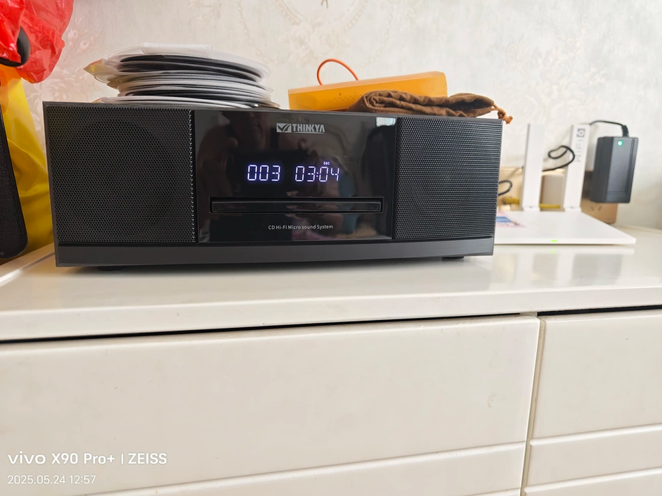 All-in-one HIFI Desktop CD Player with Built-in Speakers Bluetooth 5.1 FM Radio Multifunctional Home CD Player EQ Adjustment AC110V-AC240V