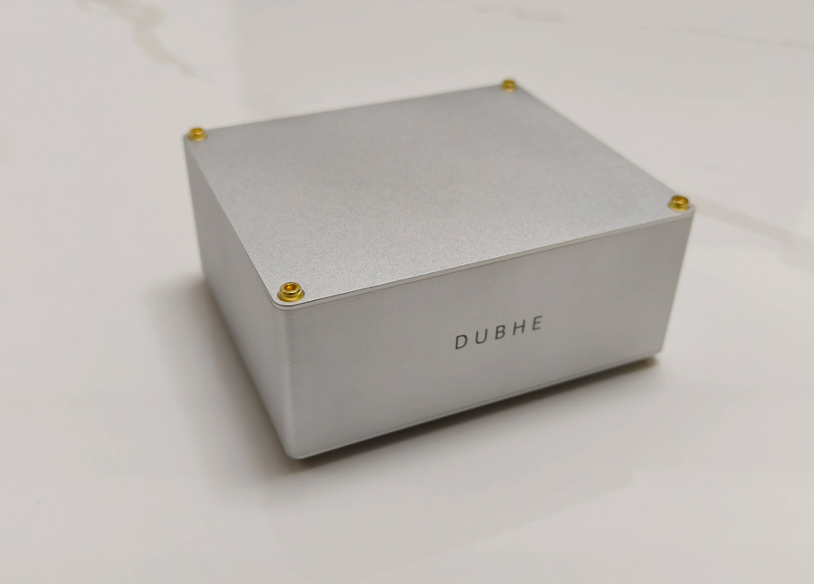Zero magnetic leakage 35W LT1963A linear power supply. Electromagnetic isolation four outputs, two 12V3A, two 5V3A