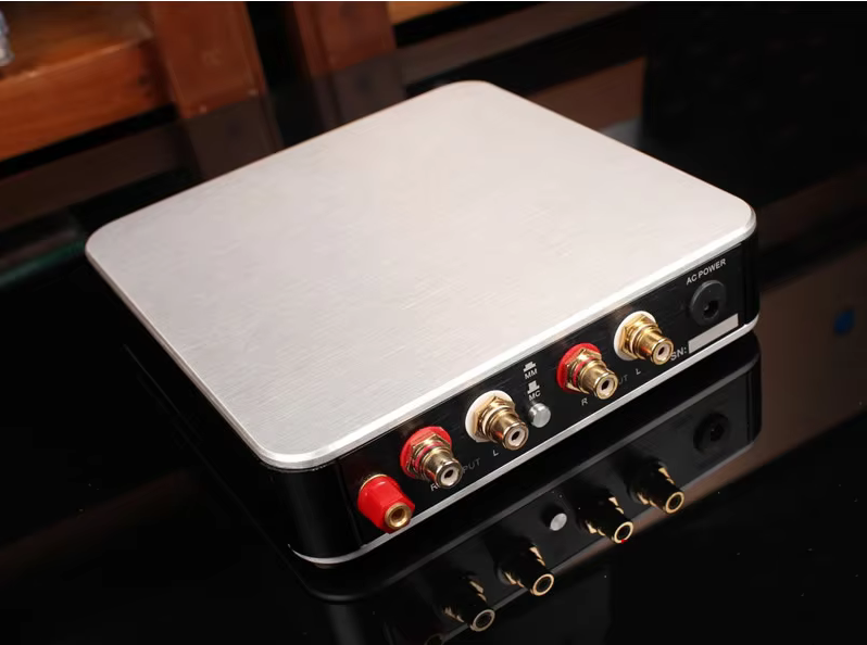 HANSS ACOUSTICS PA-16 MM/MC LP vinyl phono amplifier, RIAA Bandwidth: 0.25dB 20Hz to 20KHz
