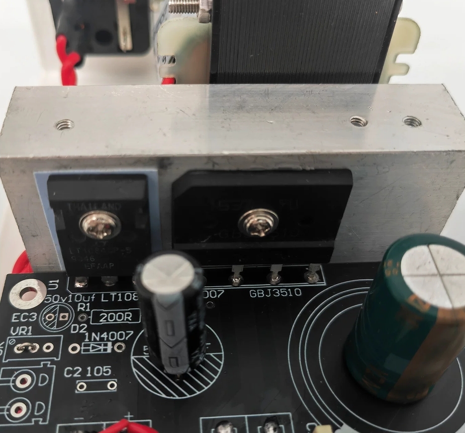 5V 4A 22W LT1084CP Linear power supply Suitable for decoders, digital players, etc