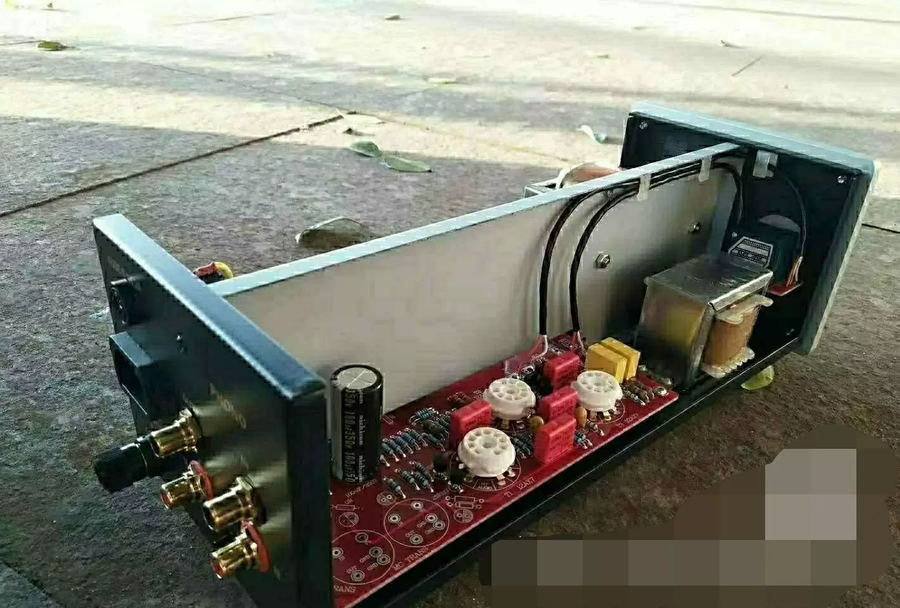 Refer to the UK EAR834 MM rectifier electronic tube amplifier (excluding electronic tubes), output impedance 47K