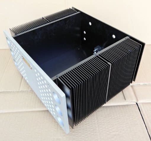Imitation of CHORD amplifier chassis from the UK HIFI DIY Class A amp case power suply box