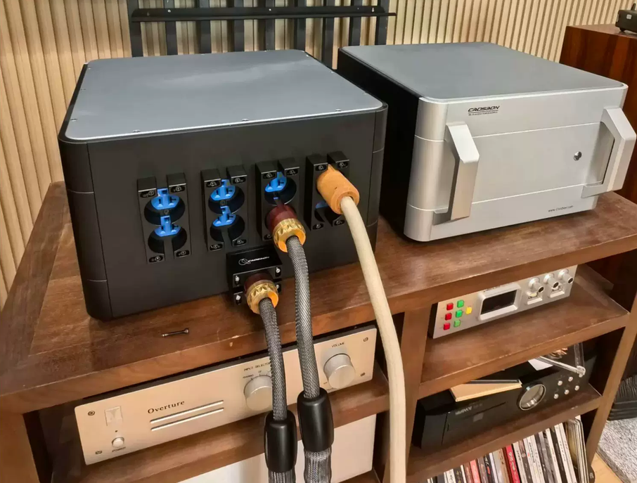 2000W Crosbon imported plitron isolation transformer American Standard plugs creates a solid foundation for a power purification system specifically designed for music