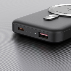 Magnetic wireless power bank for charging 3 devices