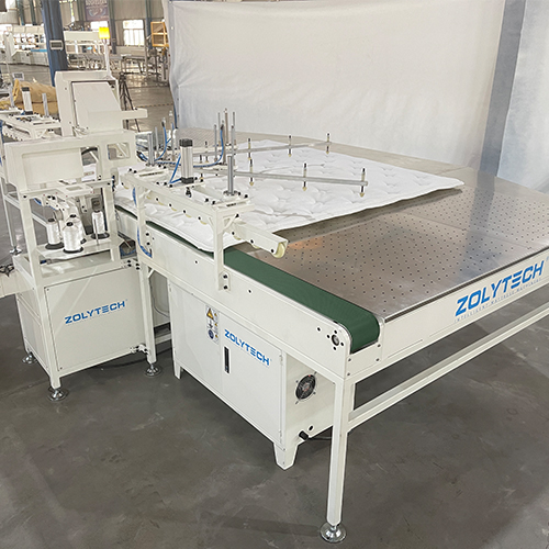 Automatic flanging machine