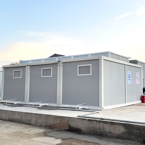 Portable toilet