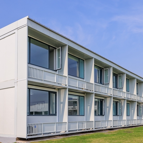 Container hotel