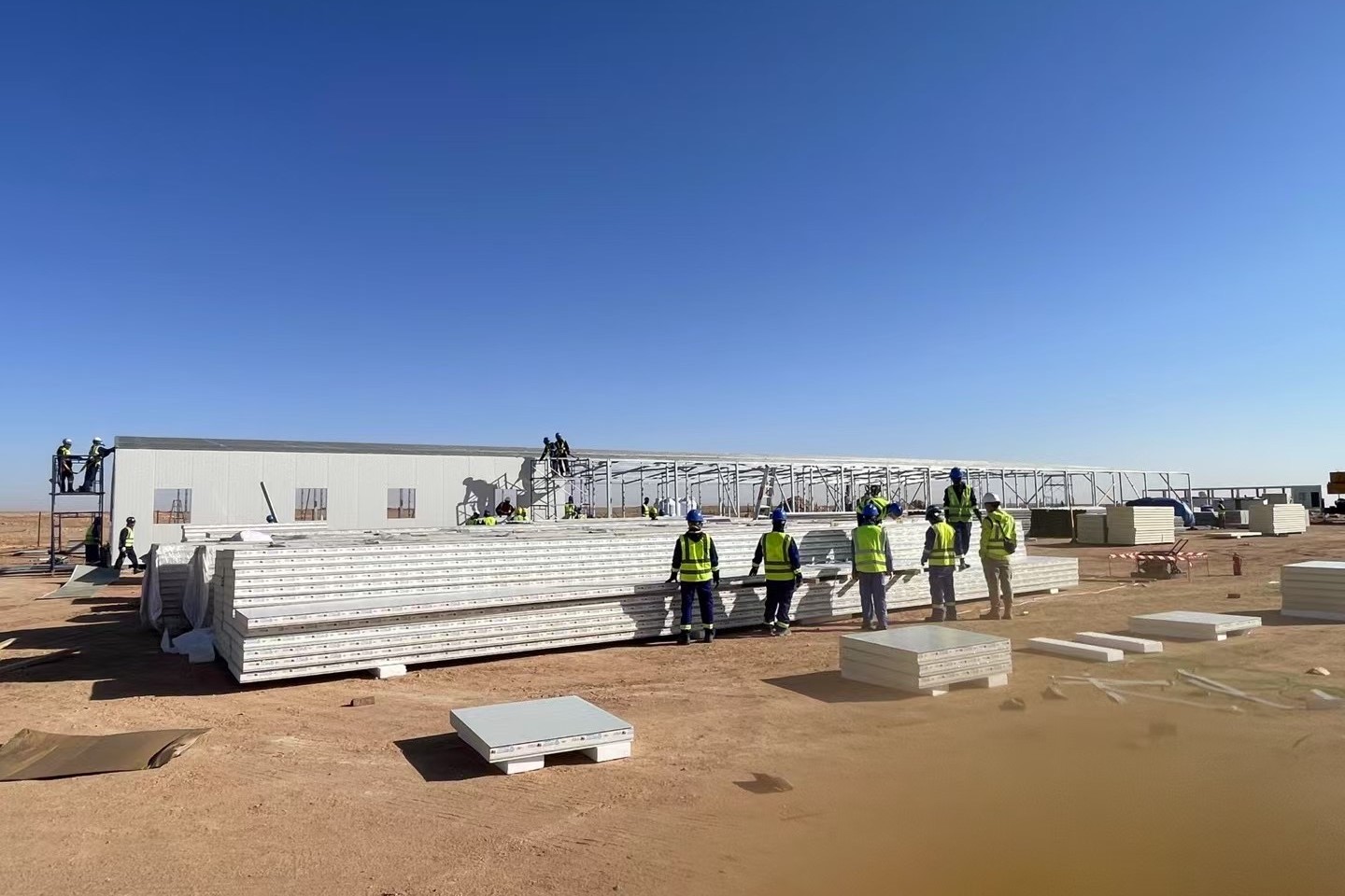 Efficient Ways to Invest in a Prefab Commercial Building