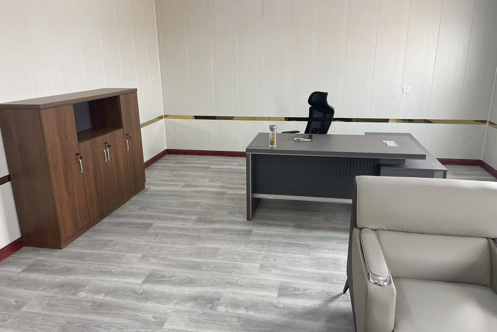 How a Modular Warehouse Office Boosts Efficiency