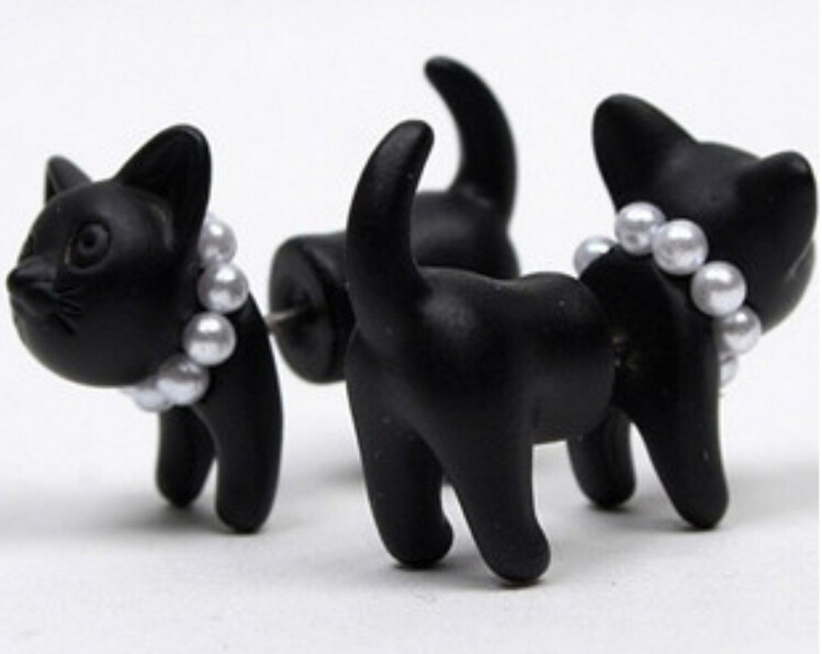 Ear hole unilateral ear clip Unique and lovely Stereoscopic pearl cat stud earrings ears Stud Ear