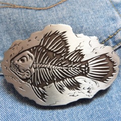 bespoke belt buckle skull bone