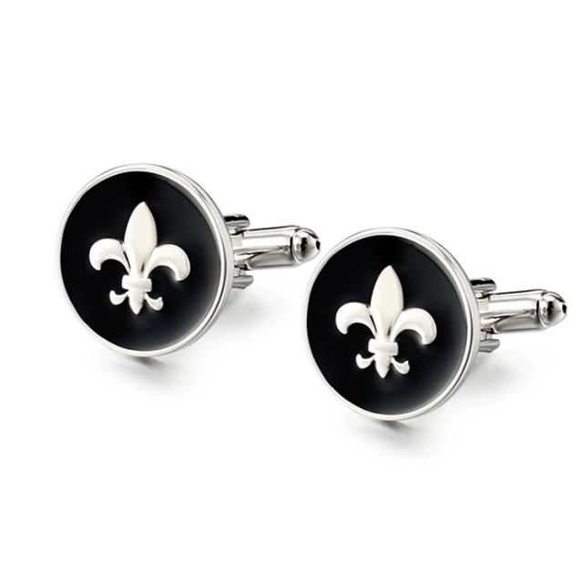 custom soft enamel cufflinks dart board