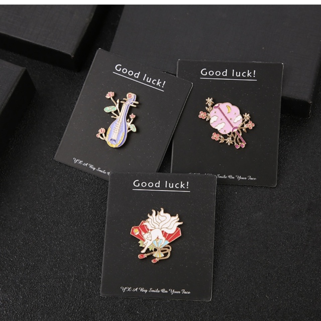 Custom Lotus Leaf Lapel Pins