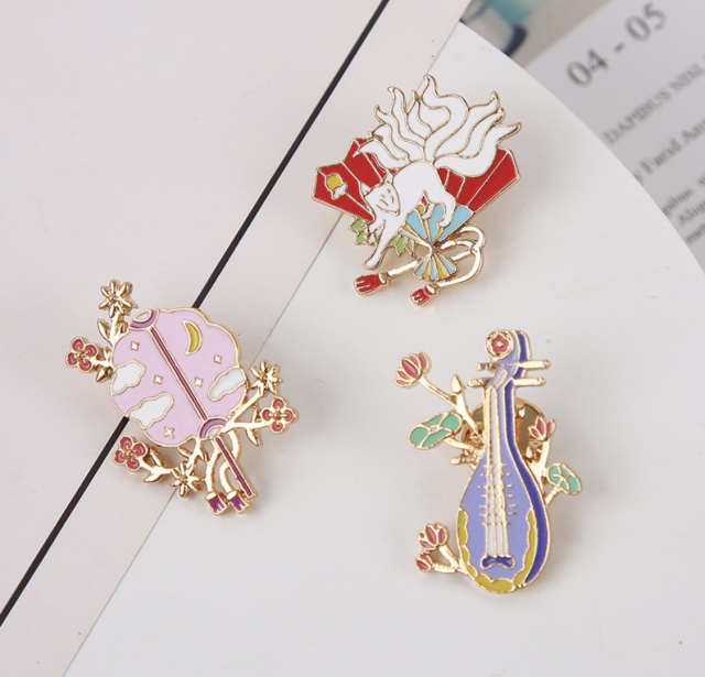 Custom Lotus Leaf Lapel Pins