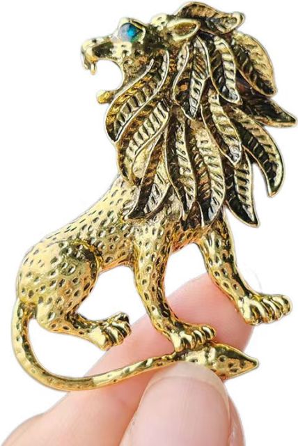 Custom Lion Pin Badges