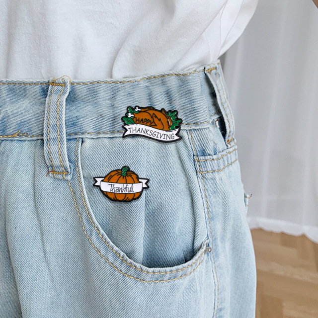 Custom Thanksgiving Badges