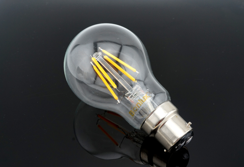 4W 8W 220V LED B22 Dimmable Filament Light Bulbs A60/A19 Bayonet Base B22 Clear Glass Cover Retro Edison Bulb for Home Using