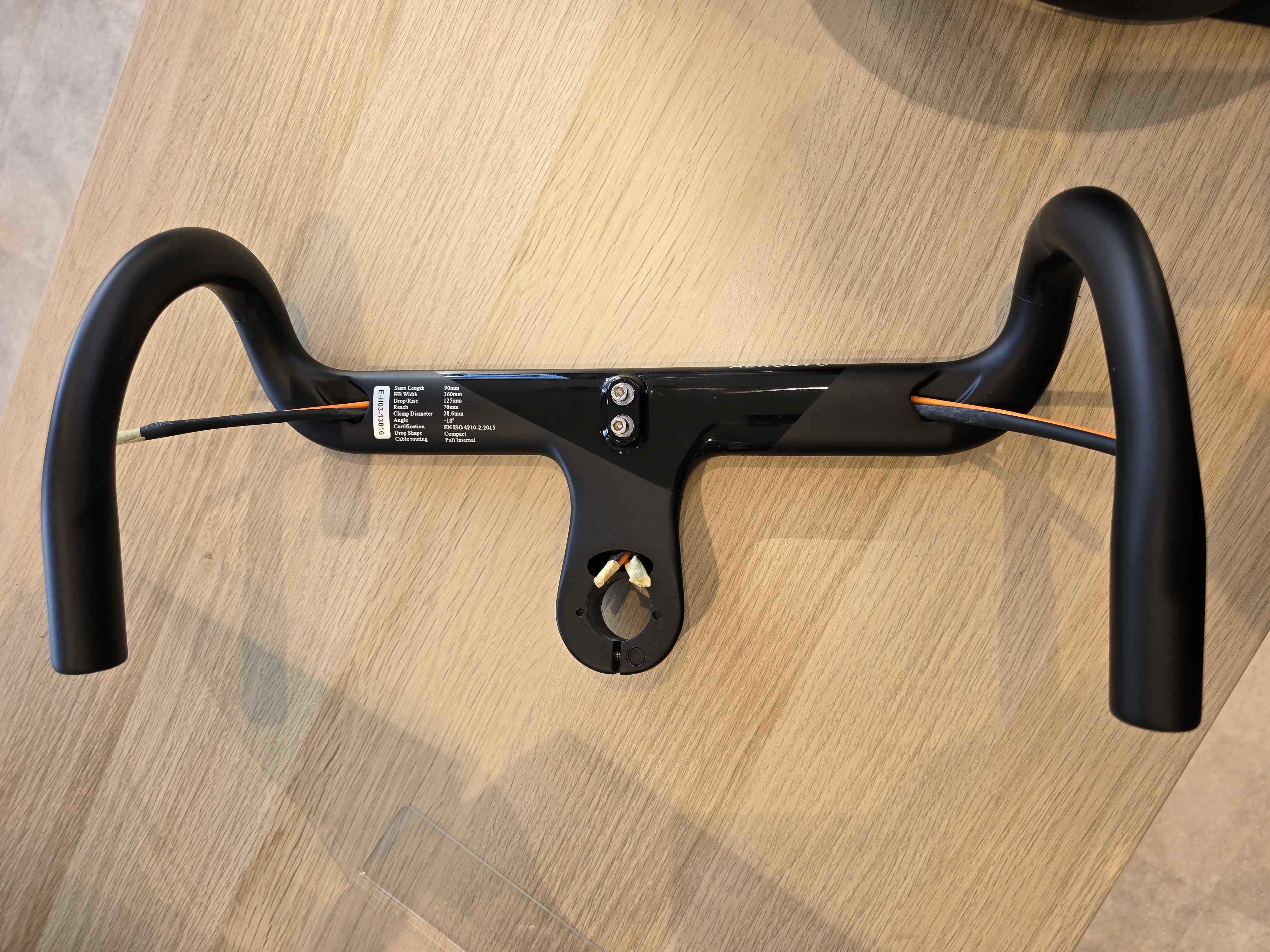 オロメ エアロエヴォ ワンピースコンパクトカーボンハンドル ELVES Falath EVO＆VANYAR PRO Frame One Piece  Carbon Handlebar