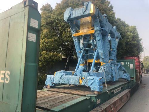Factory Supply Cargo Loading Tilting Container Spreader for sale in 2023