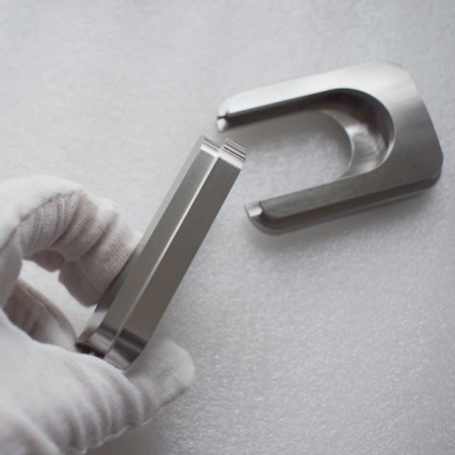 Zhuzhou Century Tool High Density Tungsten Alloys Factory Direct Supply Tungsten alloy ball 99.95% high purity tungsten alloy customized