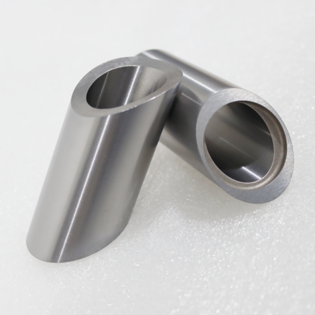 China Factory Yn8 Non-Magnetic Polished Tungsten Carbide Sleeves for Sealing Valves of Oil Pumps