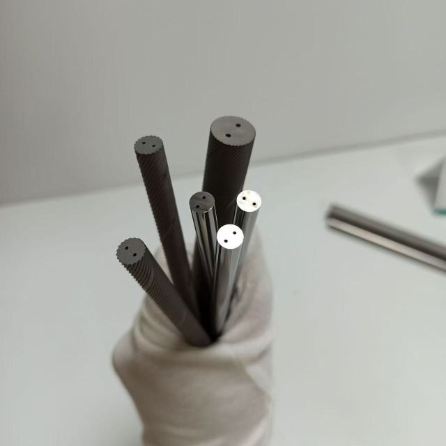 Zhuzhou Century Tool Made In China Factory Tungsten Carbide Rod with Coolant Hole customized carbide rod