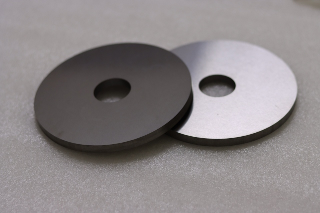 Zzcenturytool China Manufacturer Tungsten Carbide Industrial Round Knife Circular Disc Saw Blade Cutters Round Tungsten Carbide Blade Blanks