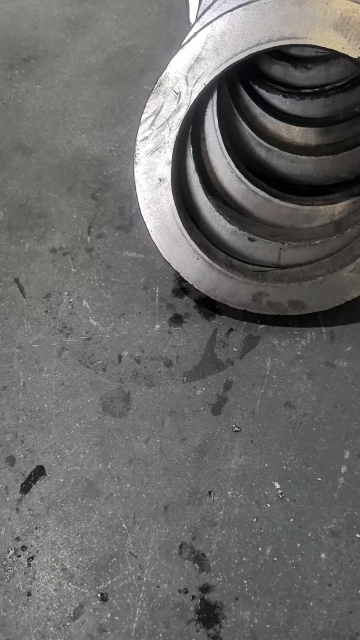 Titanium Carbide Reinforcement in Concrete Pump Wear Plates & Cutting Rings