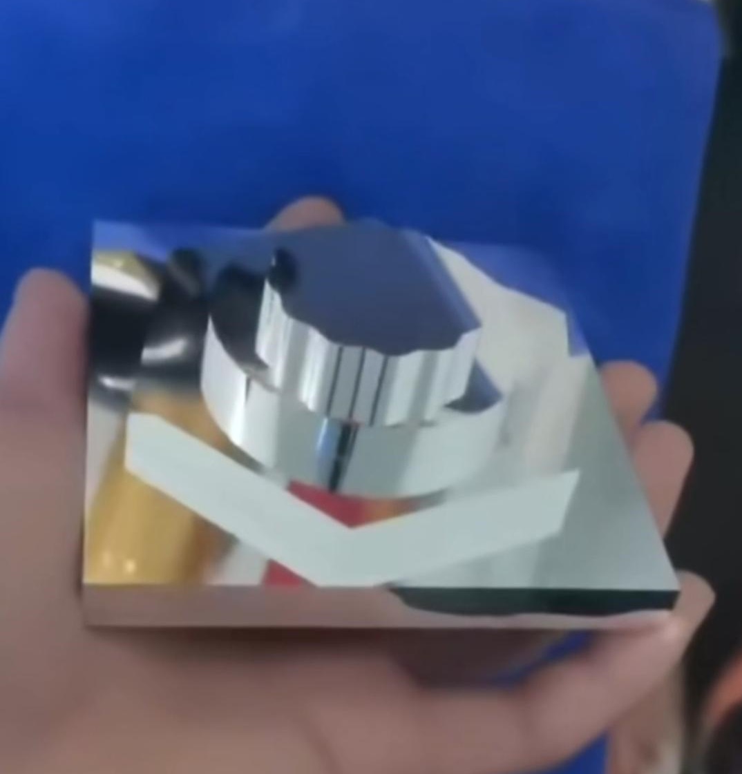 Mirror-finish polishing services for stainless steel parts