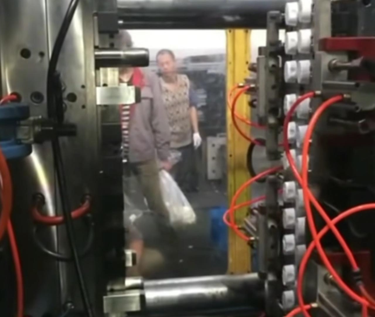 Plastic mold maker